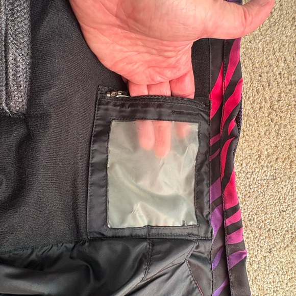 [New] 686 (M) Mannual Vamp Insulated Black/Pink/Purple Flame Snowboard Jacket - Picture 16 of 16